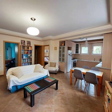 Dora'S Home With Garden Golos Dış mekan fotoğraf
